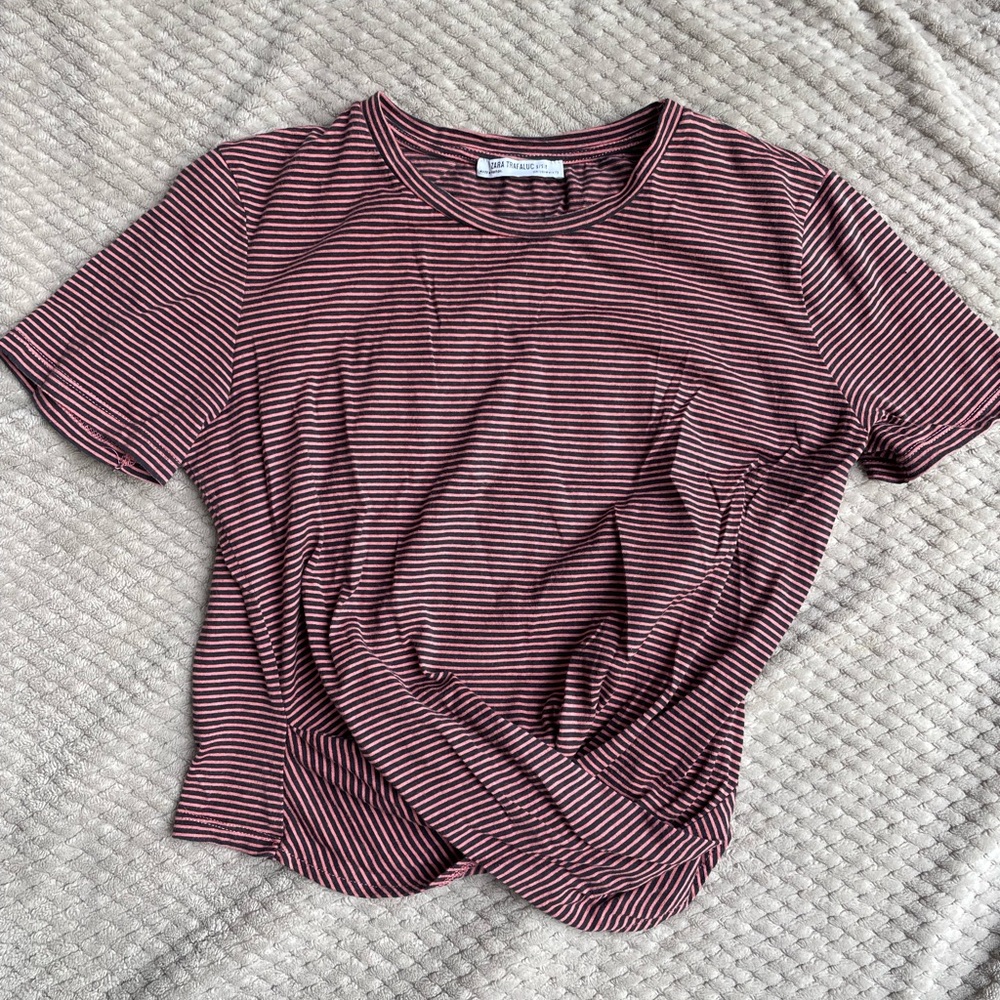 Zara Trafaluc S 100% cotton short sleeves cropped shirt with twist front detail